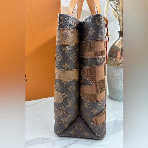 ❌SOLD❌🔥RARE!!! Louis Vuitton x NIGO•Monogram & Damier Shopper Tote MM - Picture 7 of 12